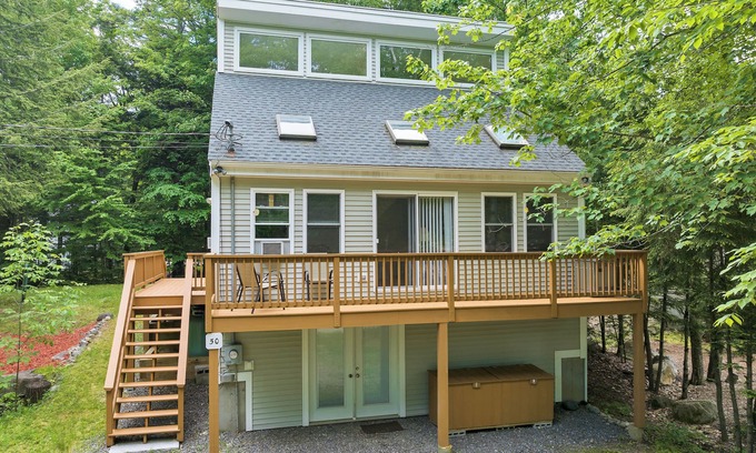 Moultonborough Casa | 216 Jones: 2 BR, 2 BA House in Moultonborough, Sleeps 6