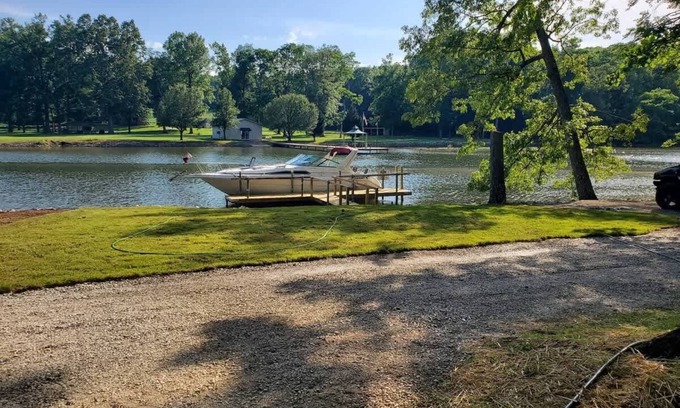 Town Creek Cabina | 219 - BOATS AVLBLE! PRIVATE GATE&BOAT RAMP! LEVEL!