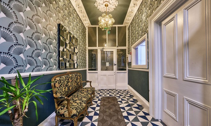Londonderry Casa | 22 The Square