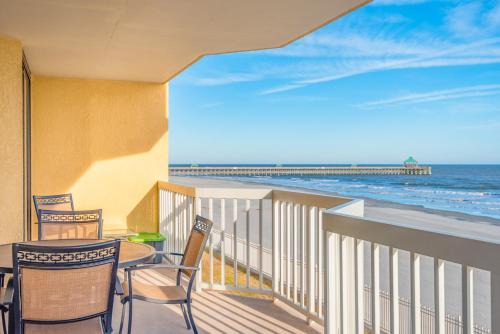 Sunset Point Casa | 220 Charleston Oceanfront Villas Dolphin View
