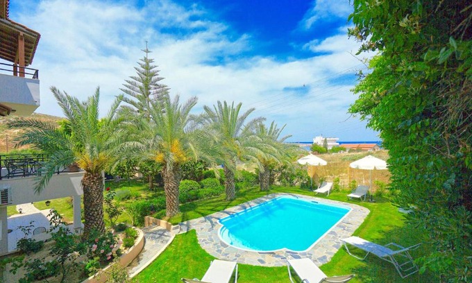 Karteros Villa | 220 m² Villa ∙ 5 habitaciones ∙ 11 huéspedes
