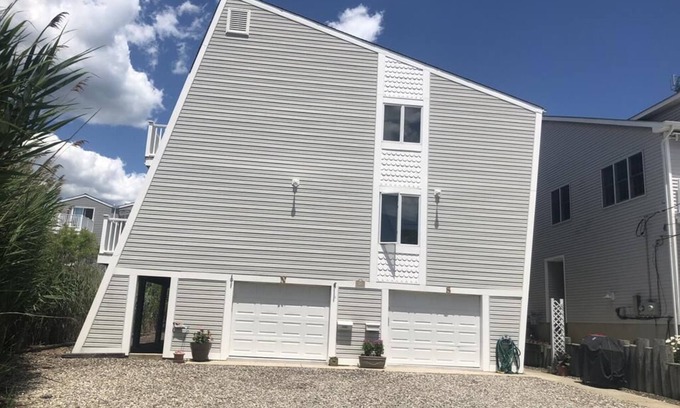 Townsend's Inlet Condominio | 225 81st Street South