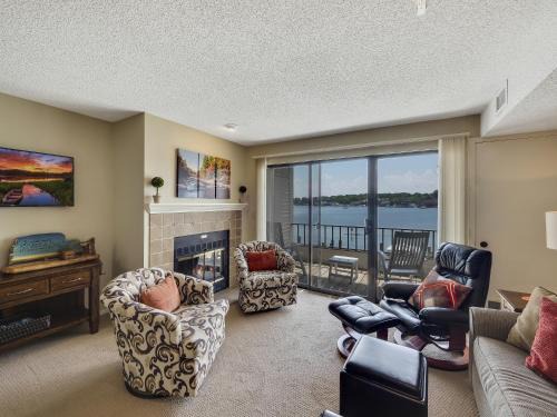 Charlevoix Casa | 228 Edgewater Inn