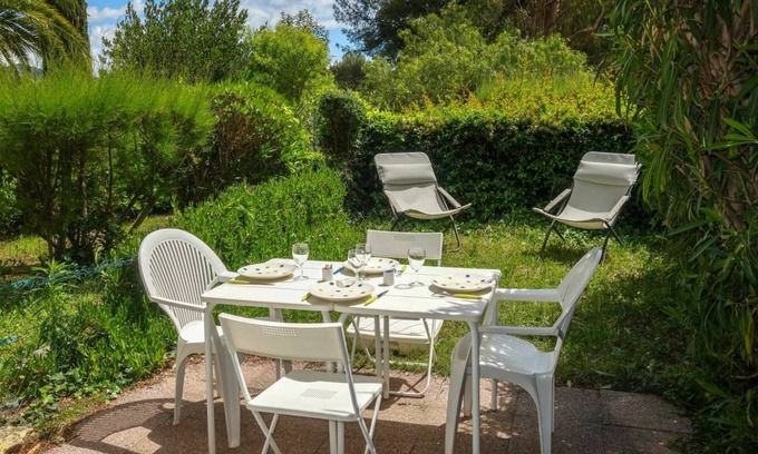 Saint-Cyr-sur-Mer Apartamento | 23 m² Apartamento ∙ 1 habitación ∙ 4 huéspedes