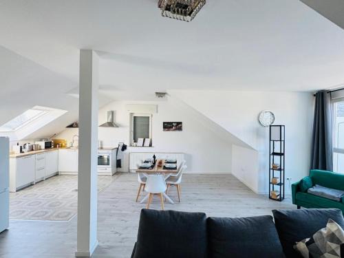 Hochheide Apartamento | 23-schöner Wohnen, großes Apartment für 5-6 Personen in super Lage
