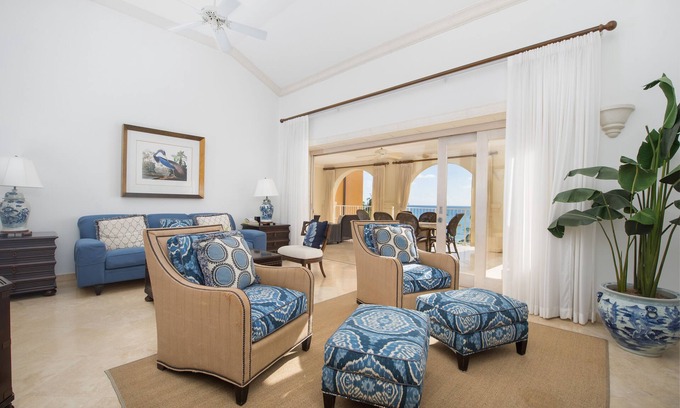 Little Battaleys Casa | 2300 sq. ft. One-Bedroom Luxury Beachfront Suite on the West Coast