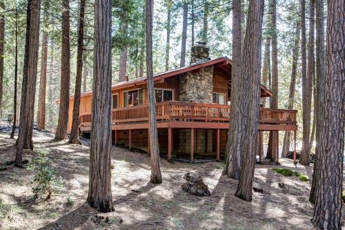 North Wawona Casa | 23B Robins Nest