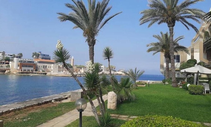 Safra Condominio | 24/7 elect. Silvia's romantic waterfront apartment