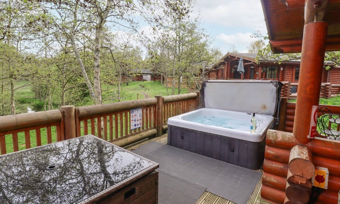 Morpeth Cabaña | 24 Lakeside Drive