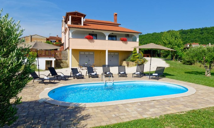 Pagubice Casa | 240 m² Casa ∙ 5 habitaciones ∙ 10 personas