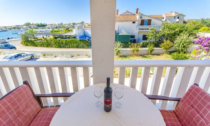 Rogoznica Apartamento | 25 m² Apartamento ∙ 1 habitación ∙ 2 huéspedes