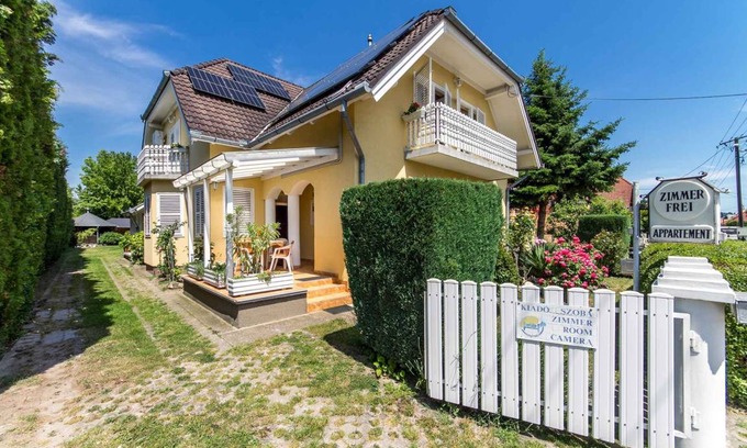Keszthely Apartamento | 25 m² Estudio ∙ 2 huéspedes