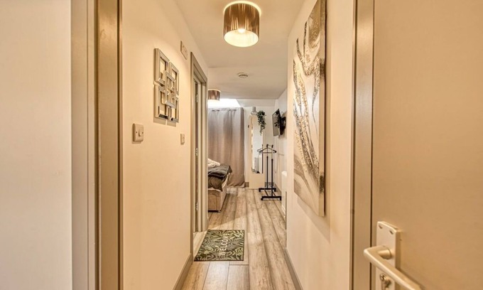 Marston Green Apartamento | 25% off stays! 1bed|near airport