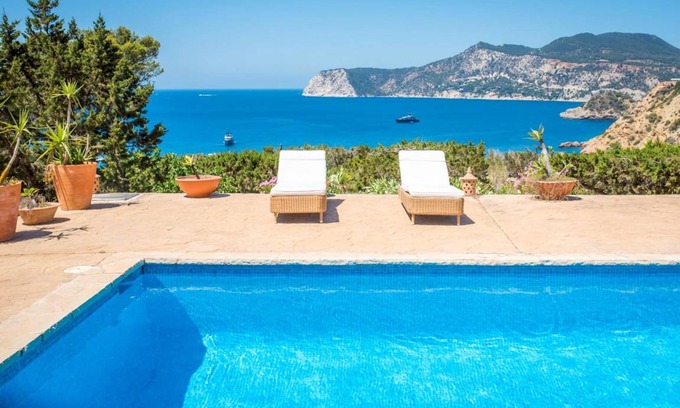 Sant Josep de sa Talaia Villa | 250 m² Villa ∙ 2 habitaciones ∙ 2 huéspedes