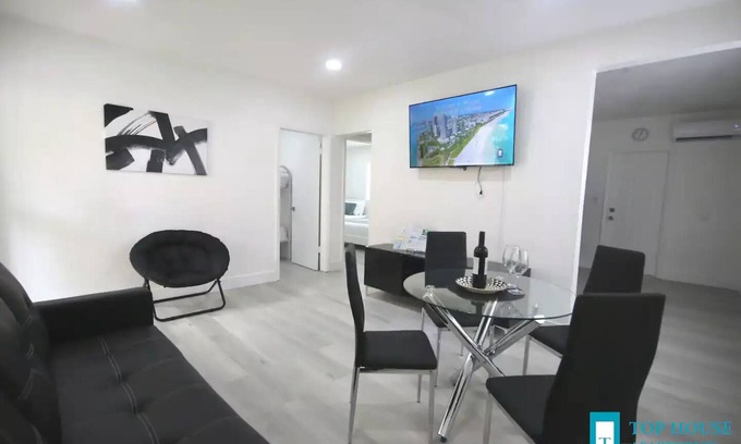 Flagami Apartamento | 251 Airport/Top House Apartement 1