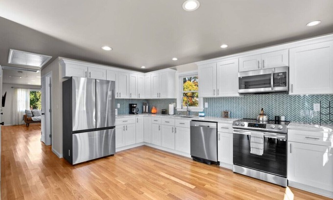 Plainville Casa | #26 Beautifully Renovated 2 BR Home