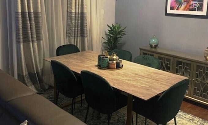 Lafleche Apartamento | #262 Spacious, AC, W/D, Great Location with Balcony