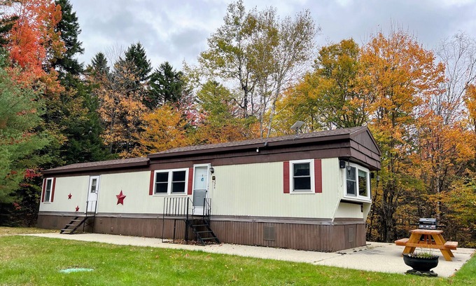 Twin Mountain Casa | 26CM - private camp in Bretton Woods, wifi, AC, private yard with great views, dog friendly!