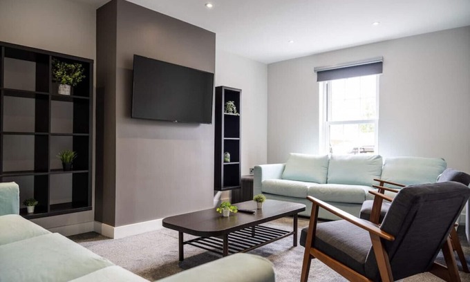 Enniskillen Casa | 27 Devenish Manor · Escape Ordinary at Devenish Manor, New & Stunning