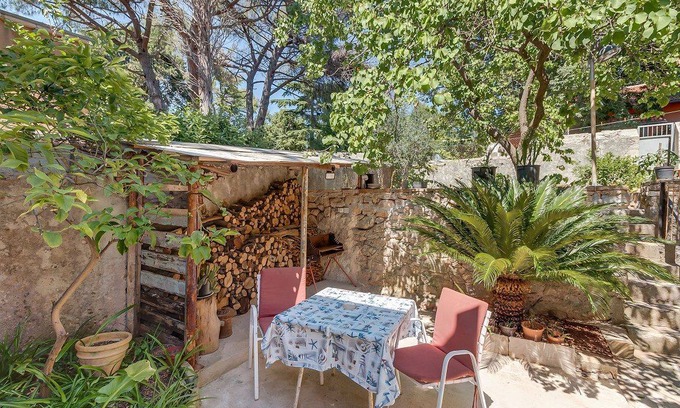 Veli Losinj Apartamento | 27 m² Apartamento ∙ 2 huéspedes