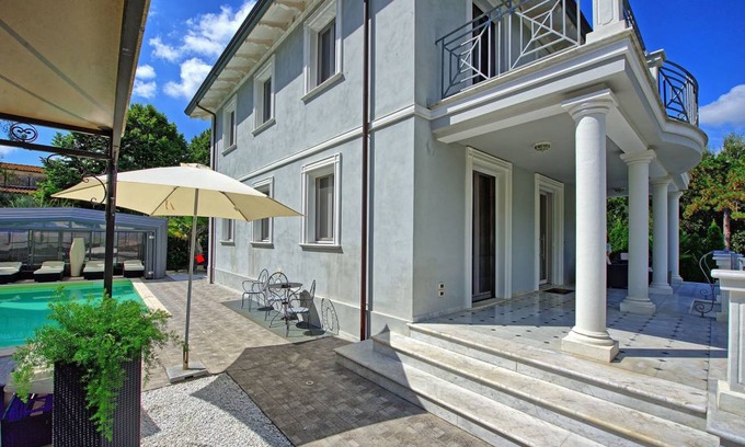 Camaiore Villa | 270 m² Villa ∙ 4 habitaciones ∙ 8 huéspedes