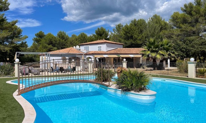 Signes Villa | 270 m² Villa ∙ 6 habitaciones ∙ 12 huéspedes