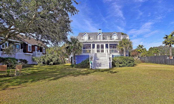 Sullivan's Island Casa | 2714 Bayonne Street
