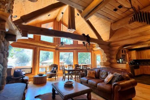 El Cajon Casa | 275B Charming Getaway with Hot tub