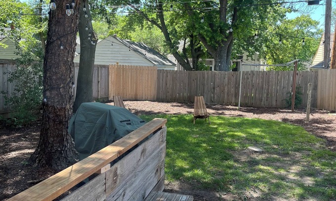 Wichita Casa | 28 day minimum stay. Charming Cottage Retreat in the Heart of Wichita