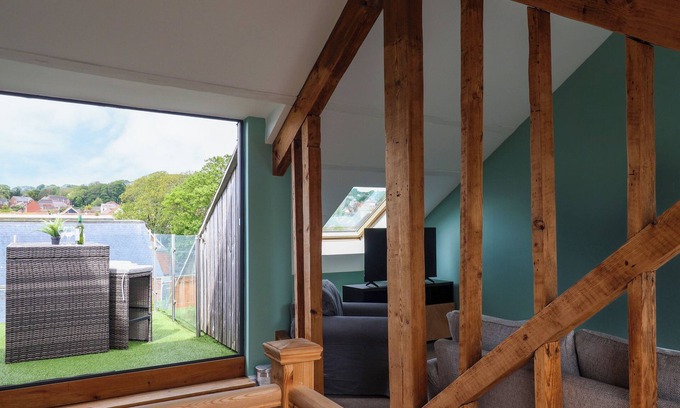 Seaton Cabaña | 28 Fore Street