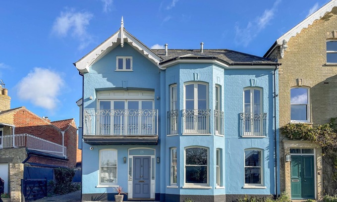 Southwold Cabaña | 28 SOUTH GREEN, SOUTHWOLD, family friendly in Southwold