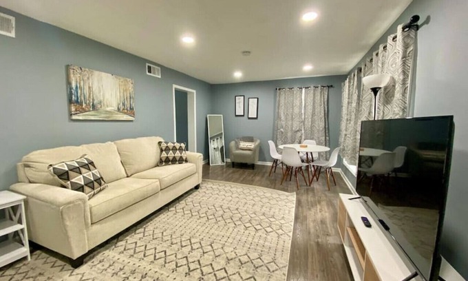 Vermilion Casa | 281 overlook · Comfy Cottage By The Lake
