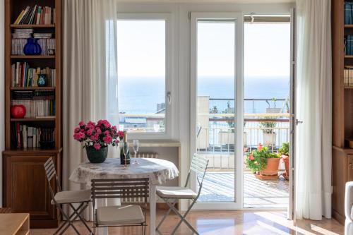 Sanremo Apartamento | 282 - Casa Boscobello, Terrazzo vista Mare e Parcheggio Privato a 15 minuti a piedi dal Teatro Ariston
