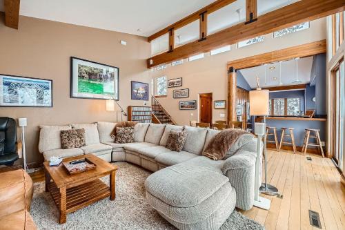 Intermountain Casa | 2997 Basingdale home