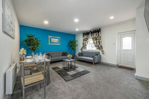Beeston Casa | *2a* ground floor house setup for your most amazing & relaxed stay + Free Parking + Free Fast WiFi