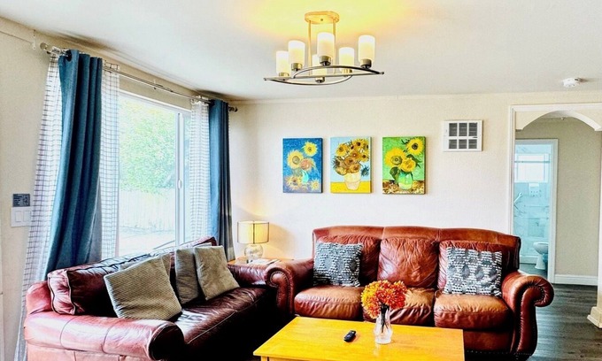Westlake Casa | Hermosa Westlake Palisades Home
