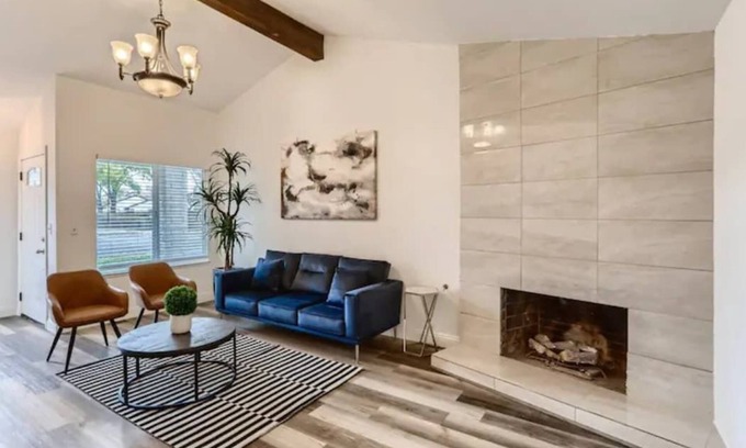 Citrus Heights Casa | 2B/2BA Chic & Modern Gem near Downtown