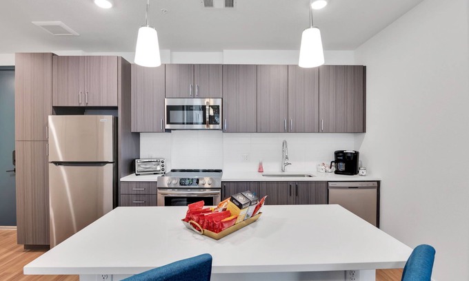 Jewell Heights - Hoffman Heights Apartamento | Legacy Unit - 2BR 1BA - N