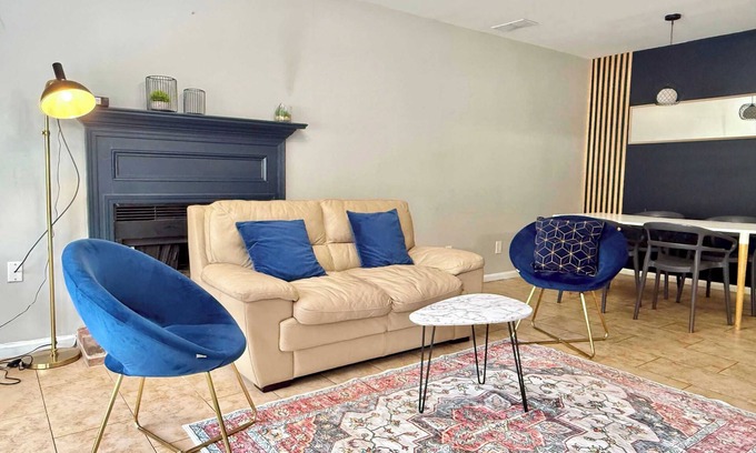 Norcross Casa | 2B2B Townhouse in N Metro ATL
