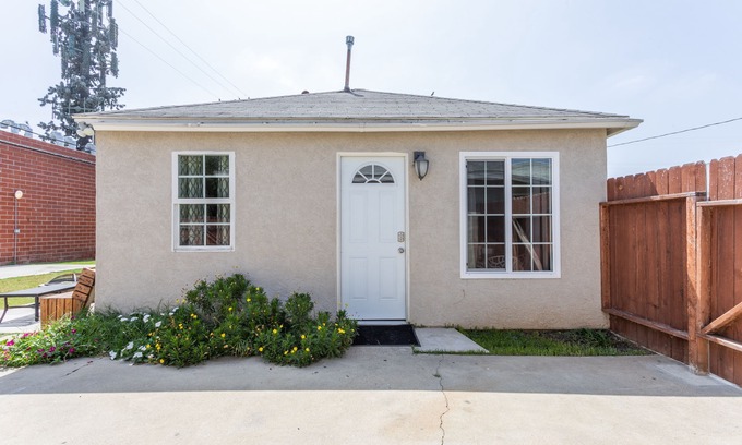 Whittier Casa | 2BD~1BA Home w/ Parking and 1/2Acre Yard Space -20 min to Disney& Knott's