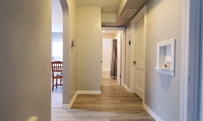 Southside Casa | 2BD Unit/K Bed@Central Louisville
