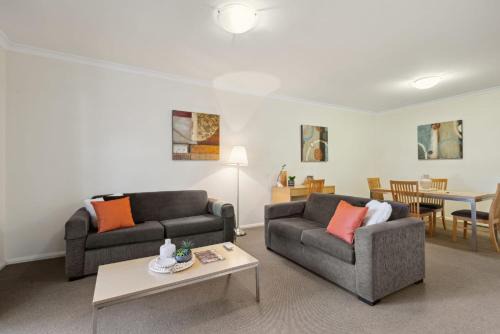 Northbridge Apartamento | 2BDR 1BTH 1PRK - Northbridge Magic