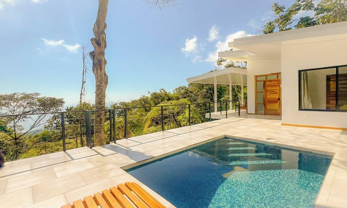 Uvita Casa | 2bdr Casa en Uvita OROPENDOLA | Piscina Privada