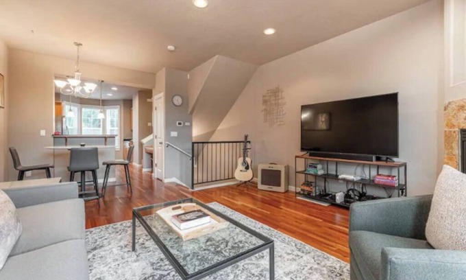 Beaverton Casa | 2bed+2.5bath w/ Garage -