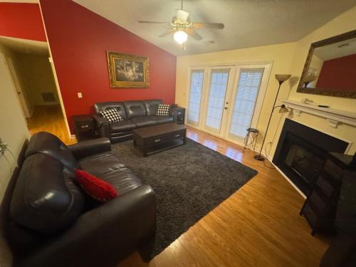 Greensboro Apartamento | 2Bed 2Bath Cozy Apartment off Guilford college!