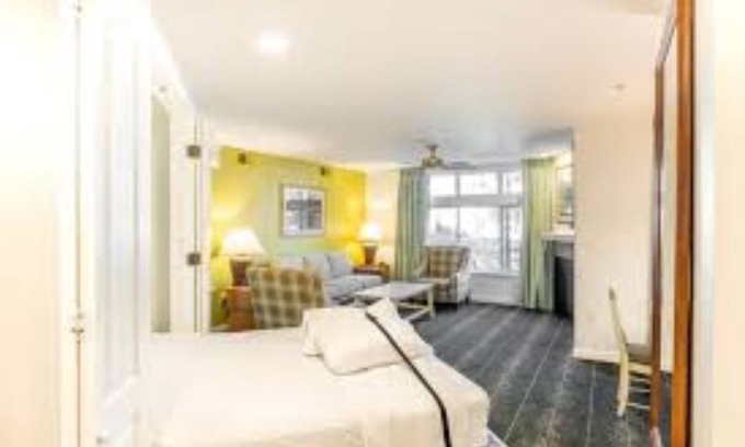 Round Hill Village Complejo | 2Bed/2Bath Deluxe, Lake Tahoe!