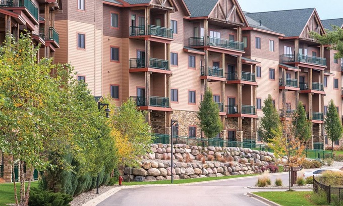 Lake Delton Complejo | 2Bed/2Bath Deluxe Suite in our Dells Resort w/Access to Wilderness Territory!