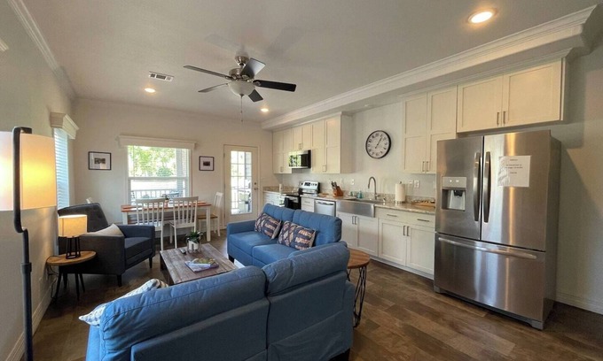 Hermosa Casa | 2Bed/2Bath with Creek and Open Spaces