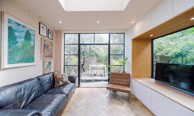 North Kensington Casa | 2BED 5 Min walk to Westfield White City Near Portobello with cute Garden