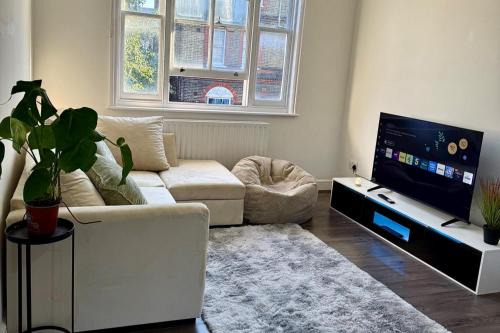 London City Centre Apartamento | 2Bed Apartment-Sleeps 4 Pets Ok & Balcony